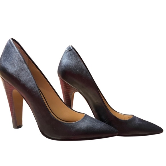 Vince Camuto Pumps - Picture 2 of 4